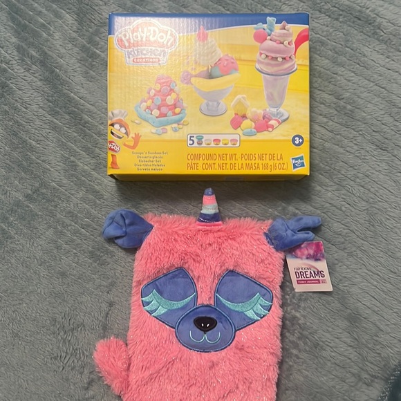 Play-Doh Other - Play-Doh kitchen creations scoops sundaes set & rainbow dreams fuzzy journal